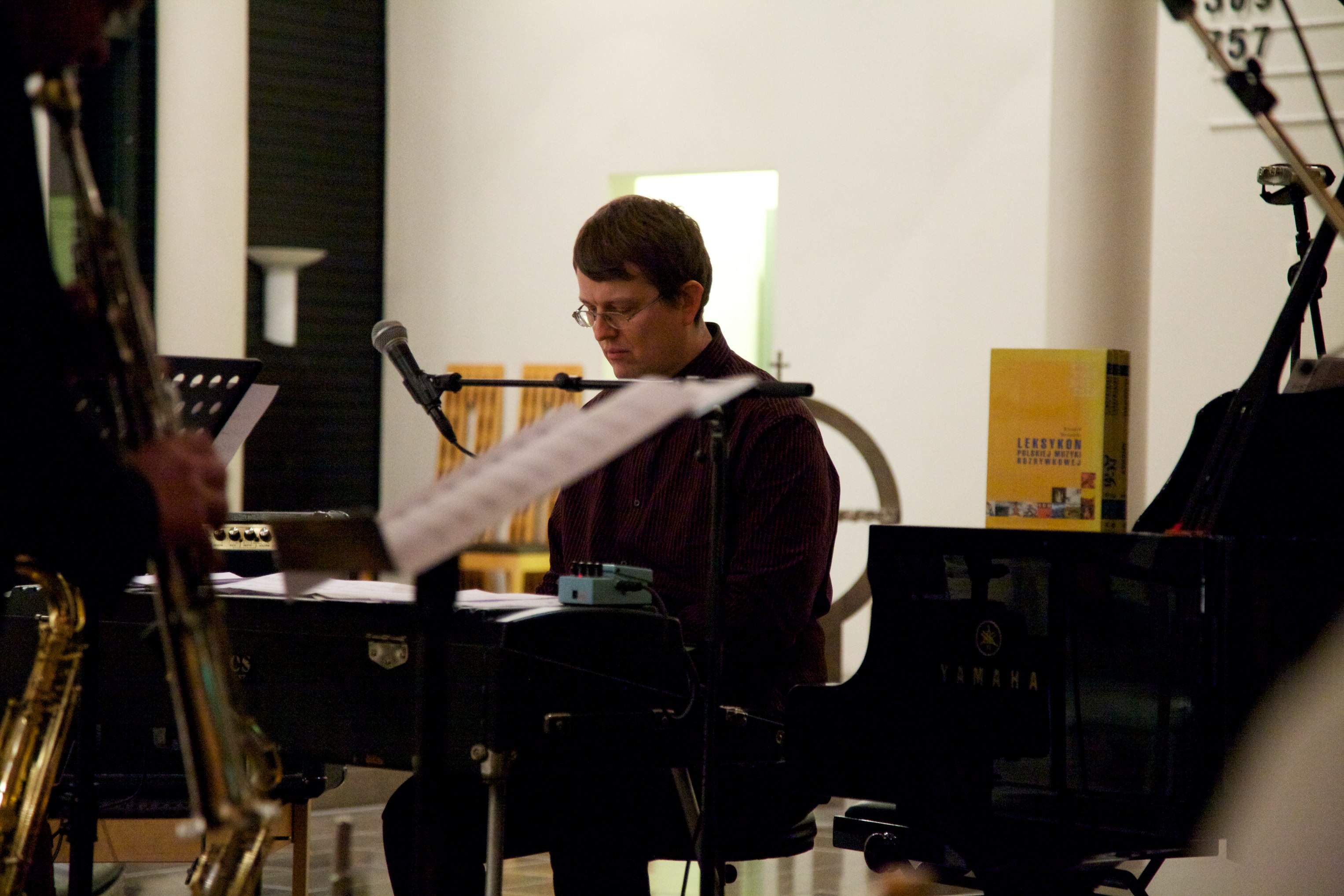 Aasmund Brekke ved flygelet